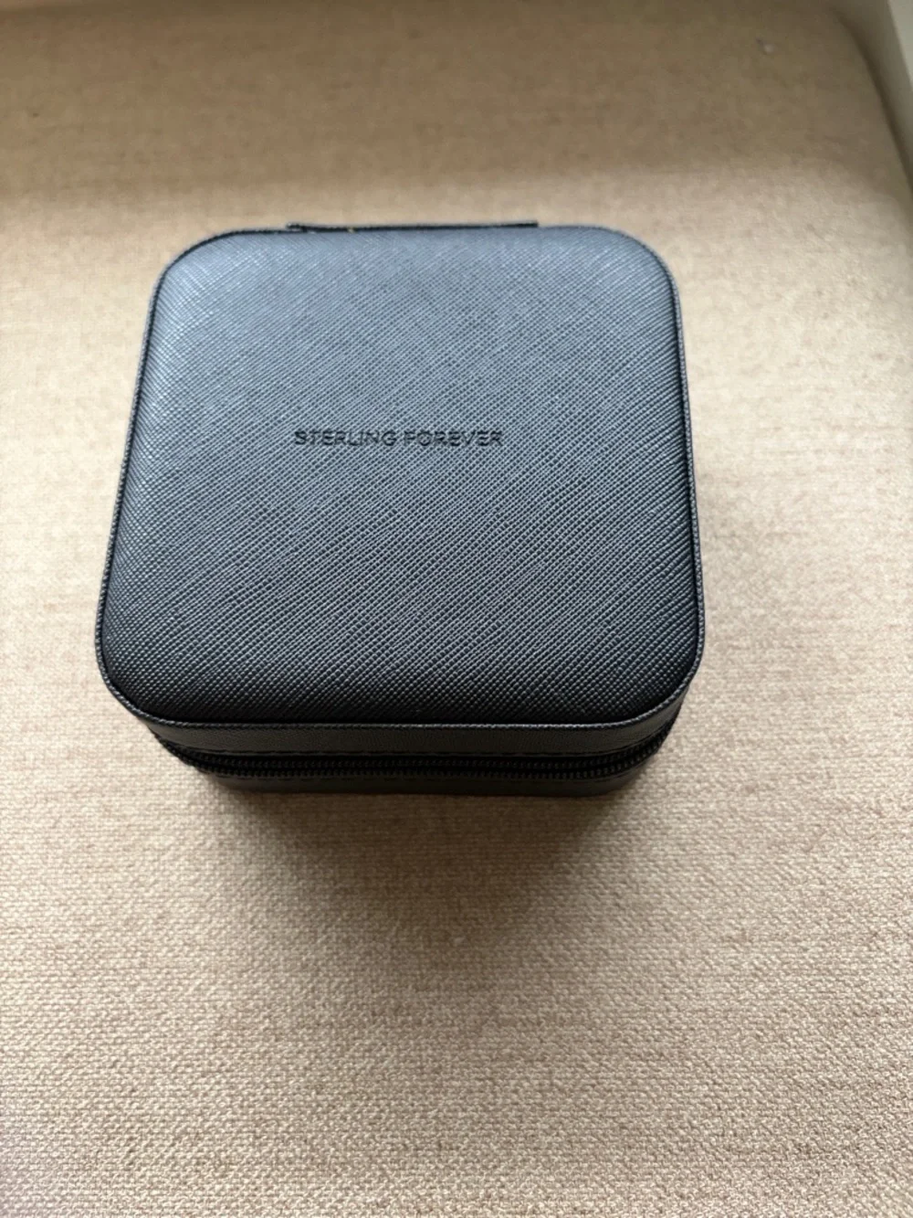 Travel Jewelry Organizer Case - Black and Cream - Picture 3 of 3